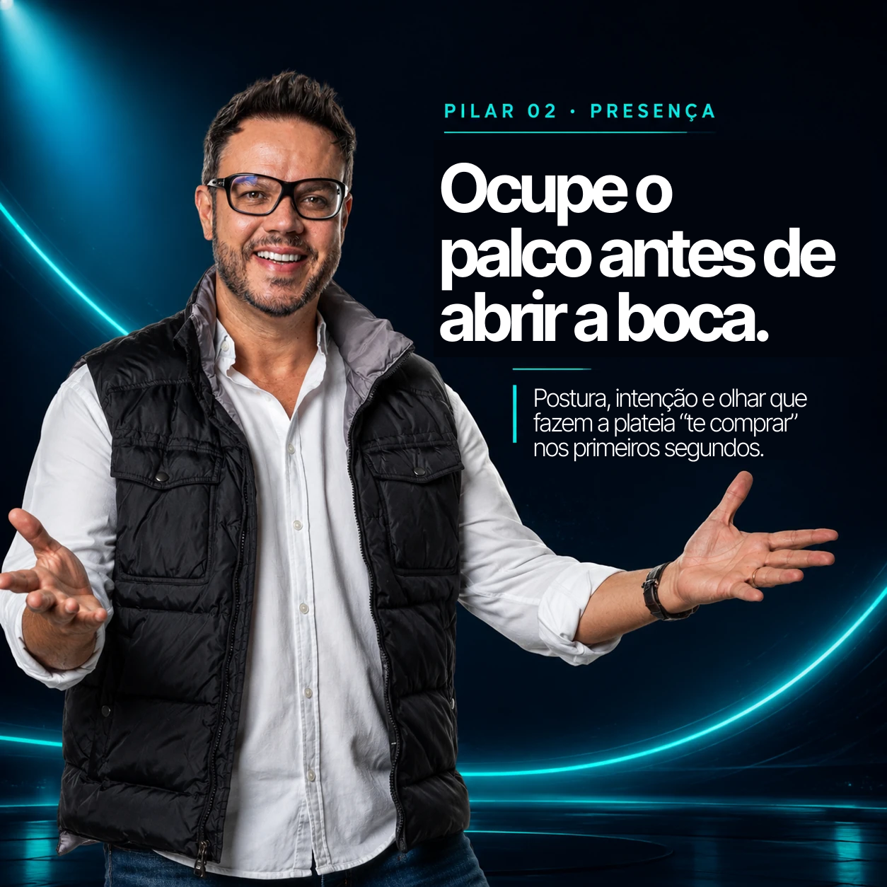 Vinícius entrevistando ao vivo